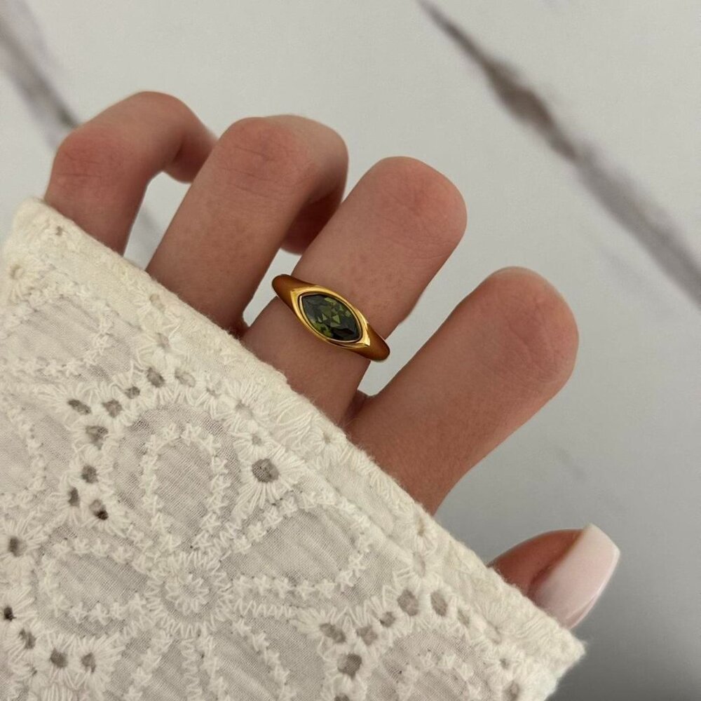 SKU0475 Retro Gold‎ Green Gemstone Women Fashion Ring Stainless steel + gift bag